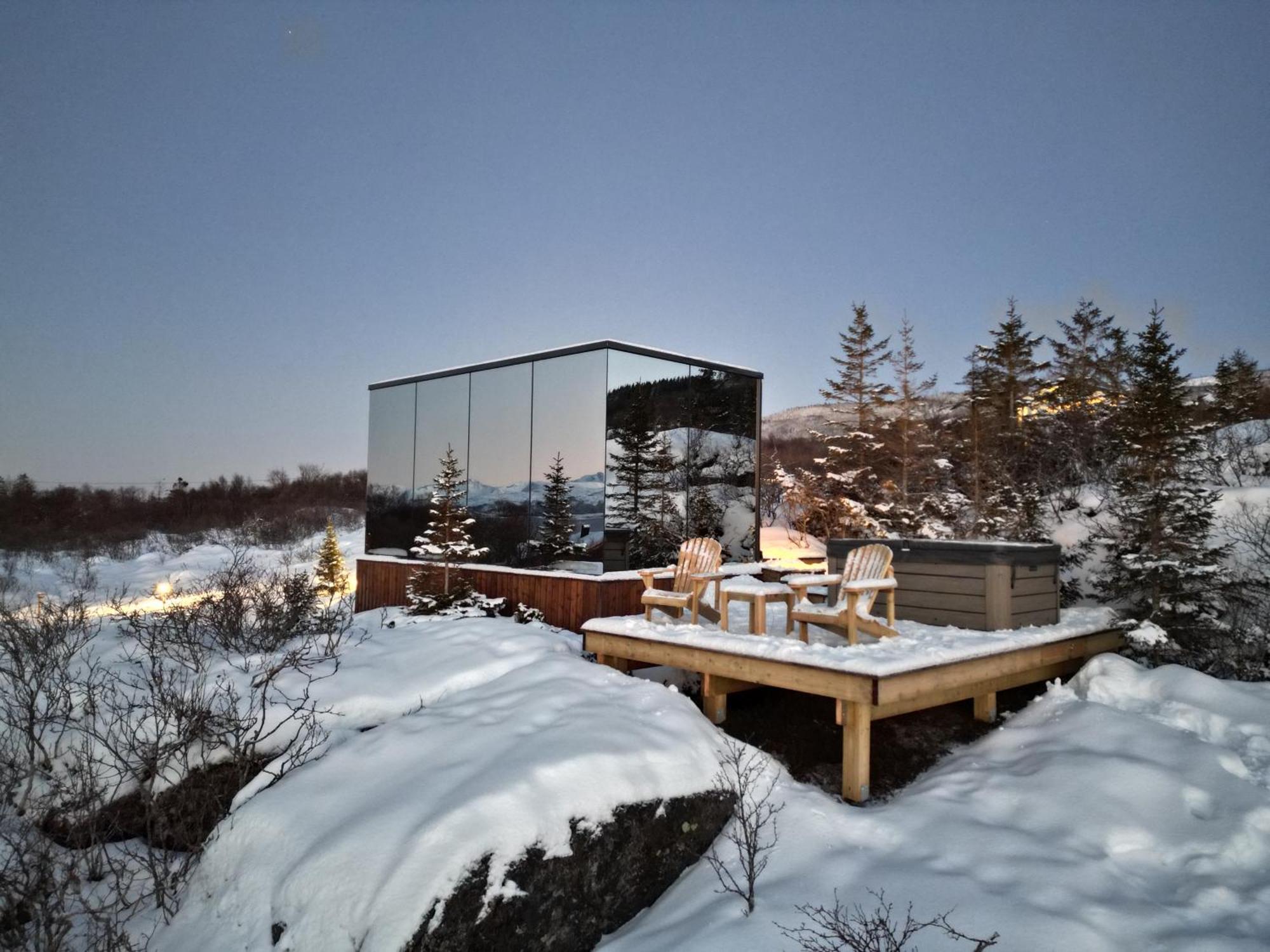 Wonderinn Arctic Utstrand Extérieur photo